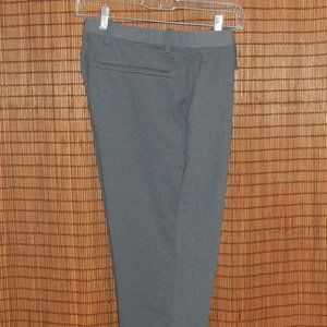 Uniqlo Men’s 100% Polyester Gray Slacks - Size M